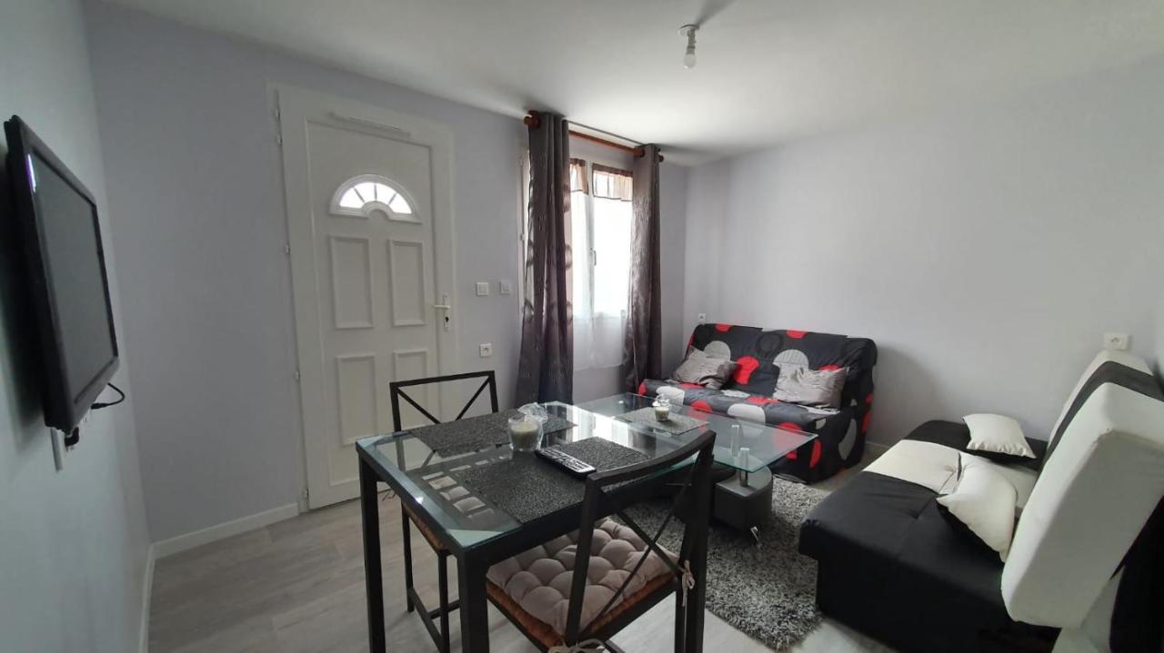 Appartement Neuf Dans Maison Villargondran Экстерьер фото